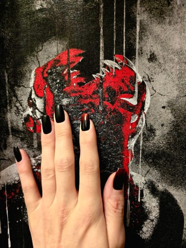 Customer photo review of GTFO Relaxed T-shirt - Striker edition 3 - Black