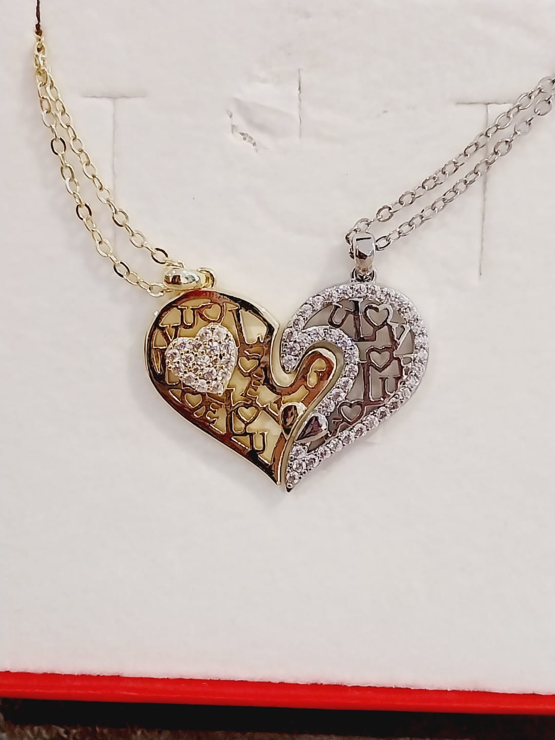 Customer photo review of Collier d'Amitié Coeur Séparable