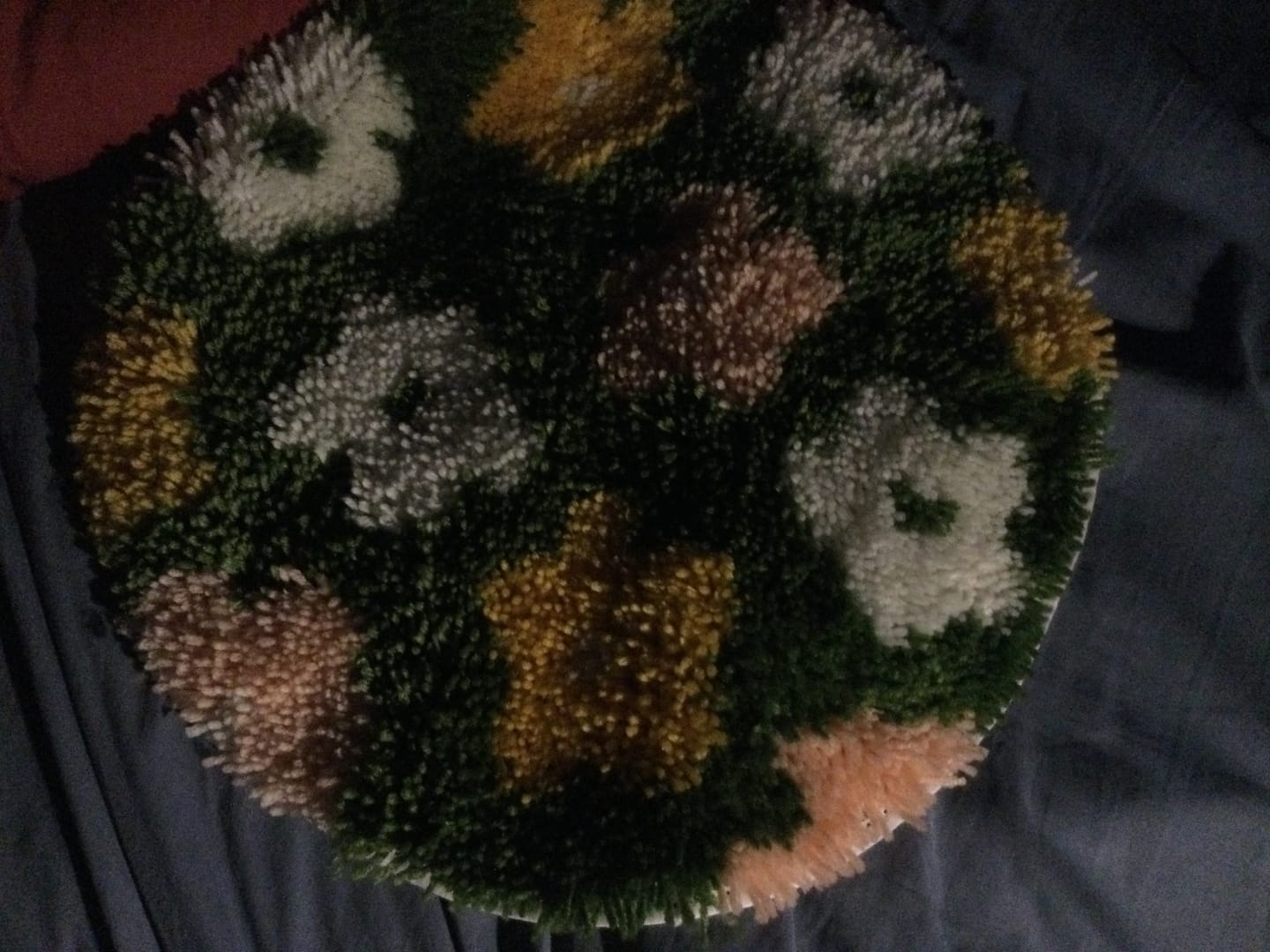 Customer photo review of FLOWER BOMB - GREEN Rug Making Kit