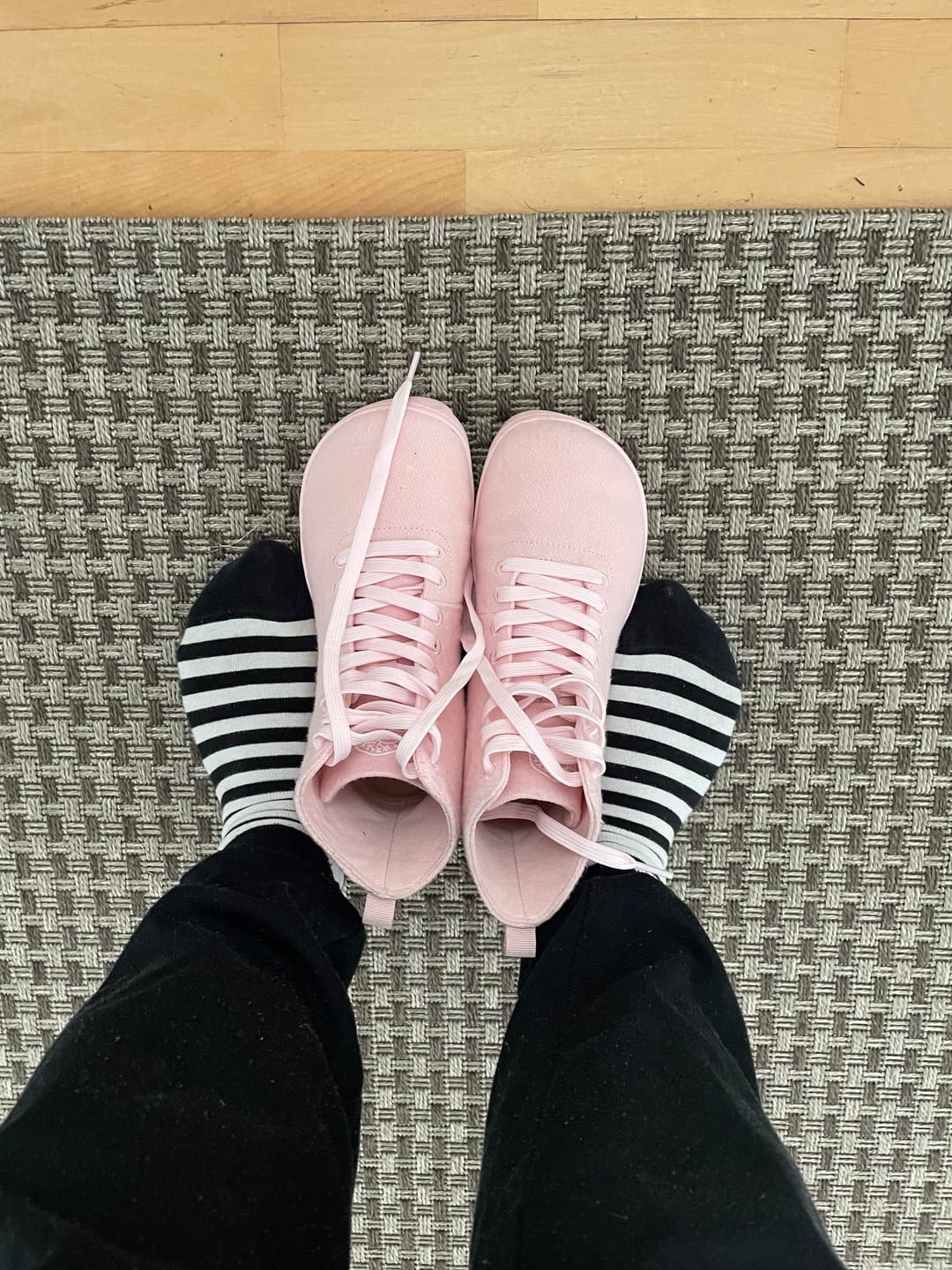 Customer photo review of Vaistoa Tunto -paljasjalkatennarit