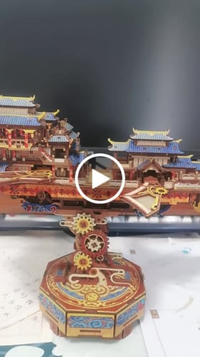 Customer video review of Vintage Airship ヴィンテージ飛行船 3D Wooden Puzzle