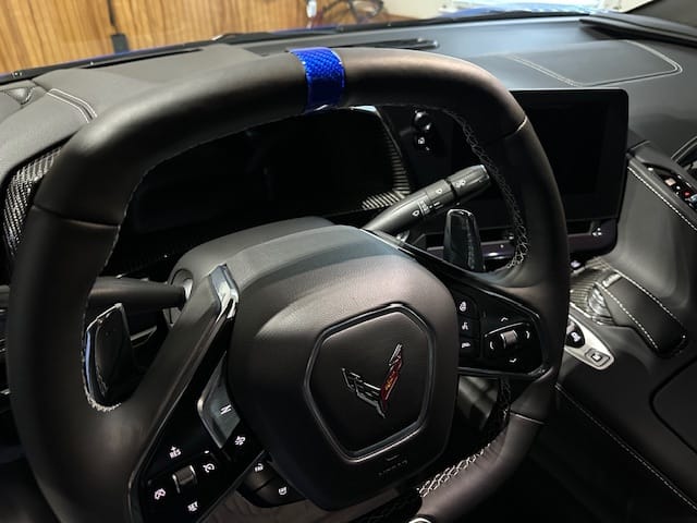Customer photo review of C8 2020+ Corvette Steering Wheel Racing Stripe Carbon Fiber Covers