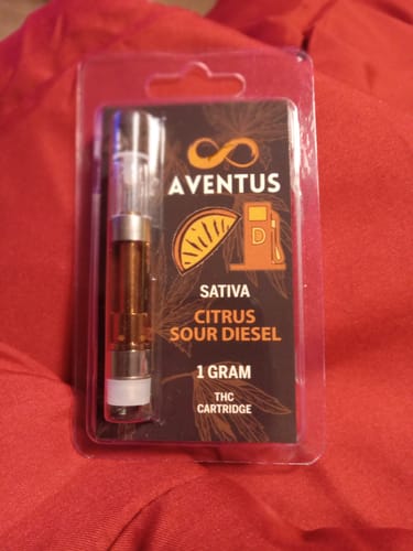 Customer photo review of CITRUS SOUR DIESEL FULL SPECTRUM 510 THREAD VAPE CARTRIDGE 1000MG 1G