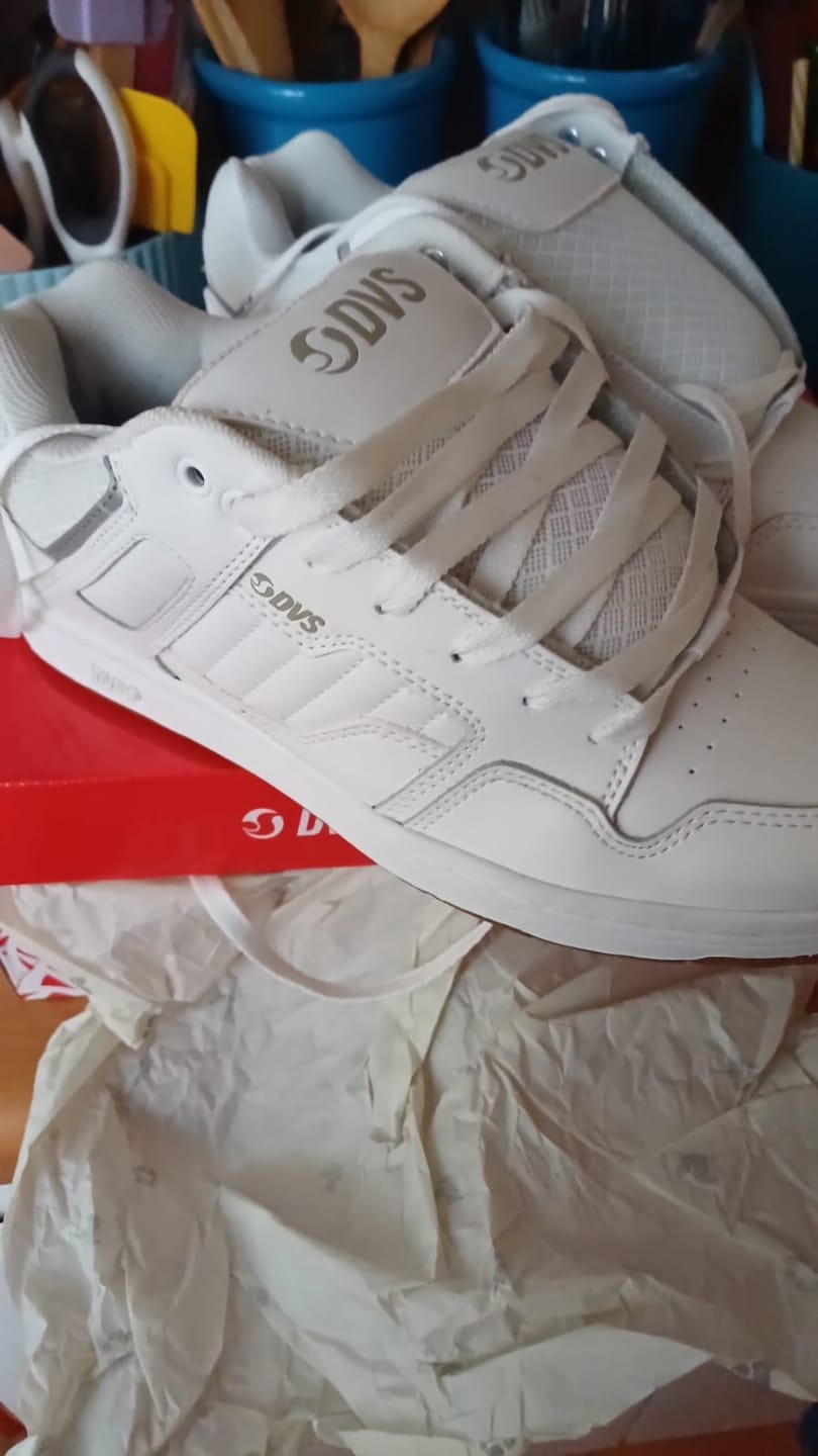 Customer photo review of Zapatilla Dvs Enduro 125 Hombre Blanco