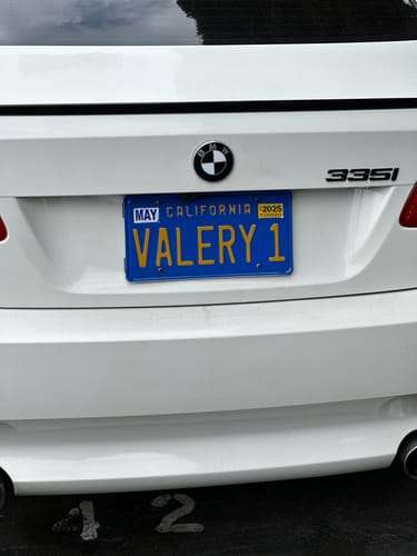 Customer photo review of 1985 CALIFORNIA LICENSE PLATE 6"x12" (156.5mm x 305mm)