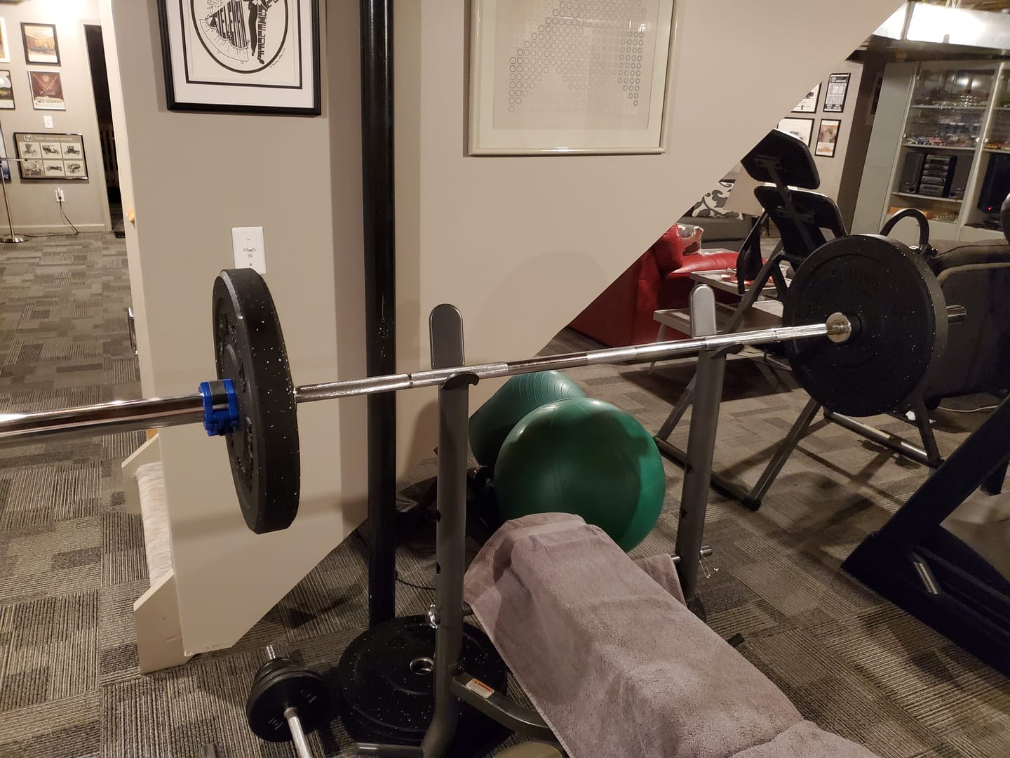 Customer photo review of 700lb Olympic Barbell