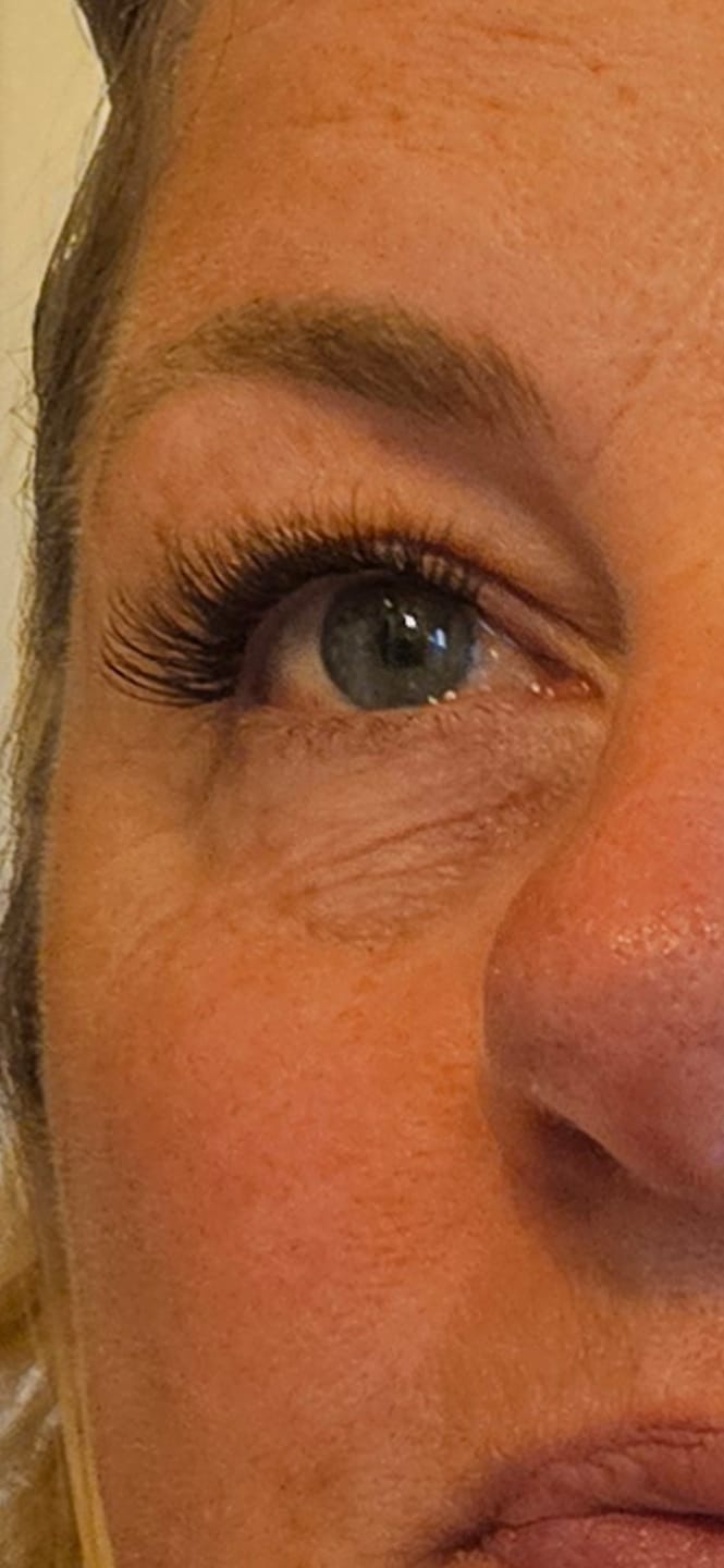 Customer photo review of MyLashes комплект за миглопластика