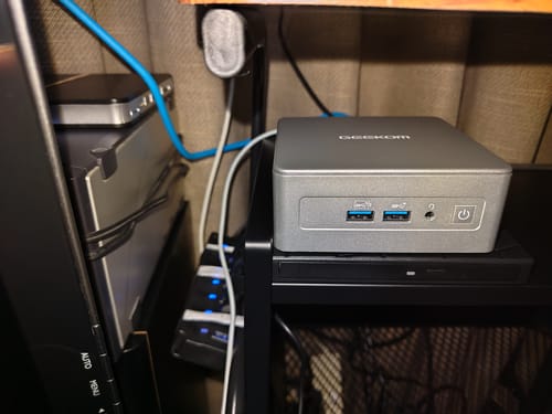 Customer photo review of GEEKOM NUC AE8 AMD Ryzen R7-8845HS/R9-8945HS