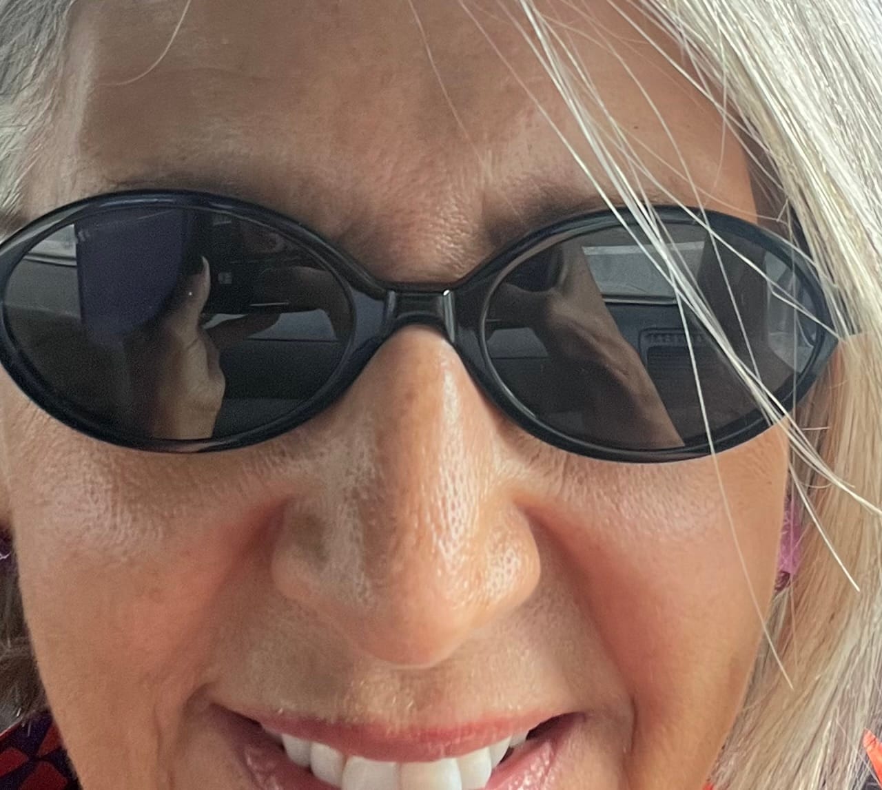 Customer photo review of MIU MIU - 04ZS OCCHIALI DA SOLE PROMO