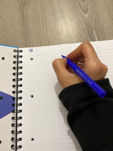 Avis photo d'un client sur Cahier à spirales NOTEBOOK OXFORD # Couverture rigide - 160 pages A4 détachables - ligné type CORNELL