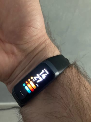 Customer photo review of SmartWare Icon Waterproof Smart Fitness Tracker With Heart Rate