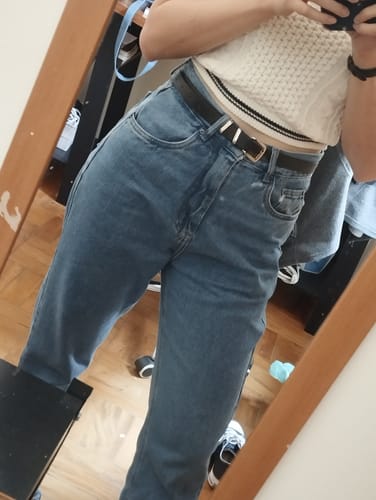 Talita O. review of Calça Jeans Mom Jequitibá Azul Médio image 1 out of 3