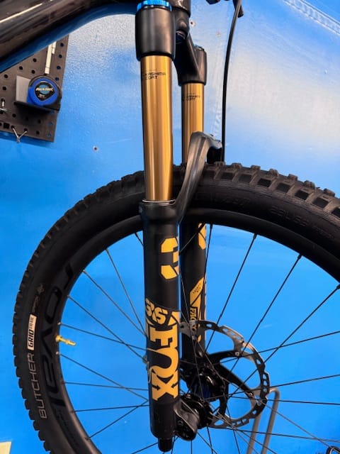 Customer photo review of Metallic Fox 36 Factory Fork Decal