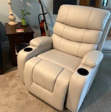 Customer photo review of Homrest Power Lift Chair Recliner for Elderly with Massage & Heat, Cup Holders & USB Port, Beige White