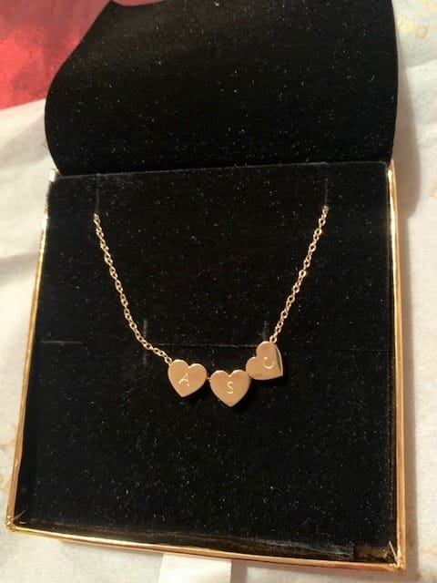 Customer photo review of Amo Heart Triple Bead Necklace in Gold