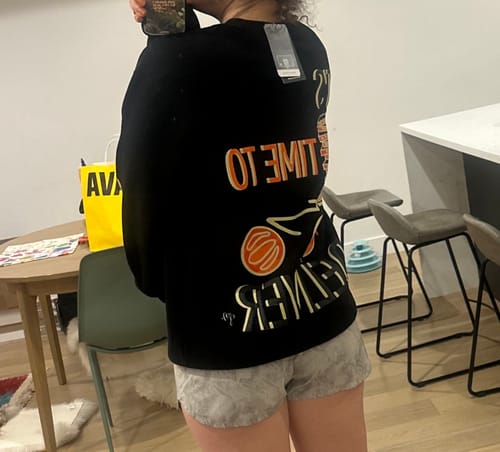 Customer photo review of WNBA Delivery Crew