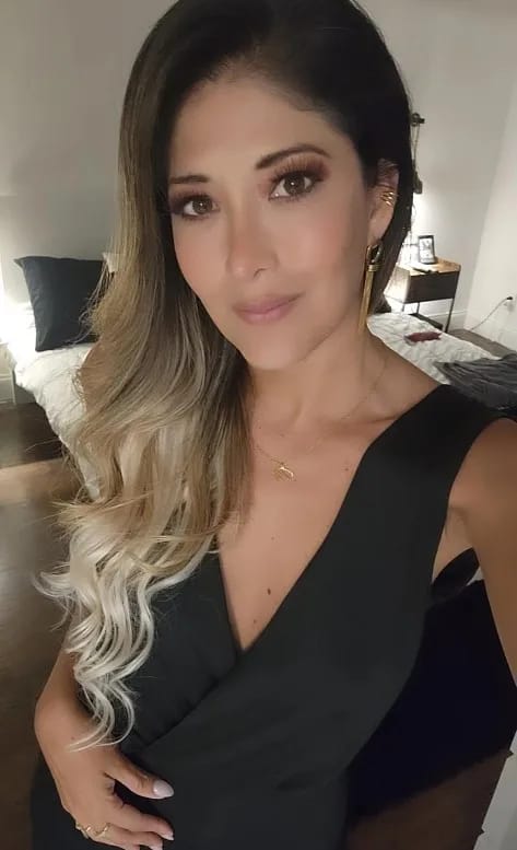 Customer photo review of Signature Syn Halo Hair Extensions Buy 1 Get 1 Free