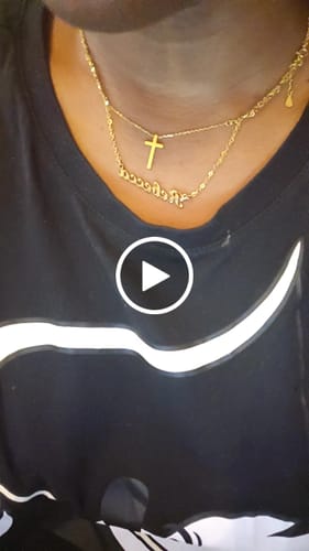 Customer video review of Collier "Messie"