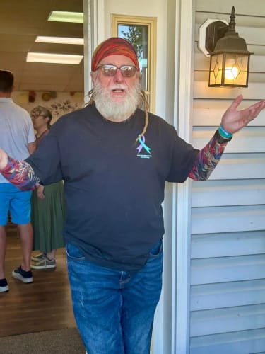 Customer photo review of Round 92 (Unisex Classic Tee | Gildan)