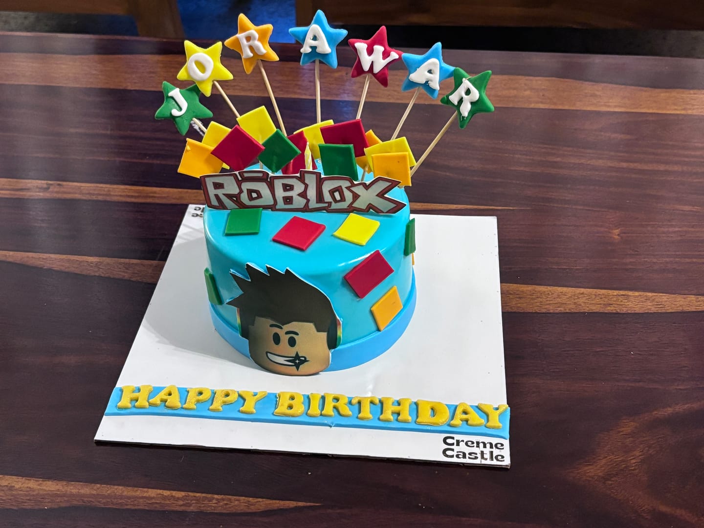 Customer photo review of Roblox Blocks Cake