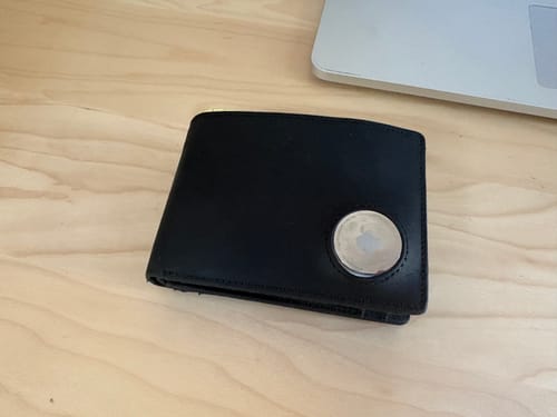 Customer photo review of Sleek Genuine Leather AirTag Wallet