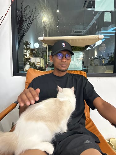 Customer photo review of New Era Limited Gift Box [NOT FOR SALE]