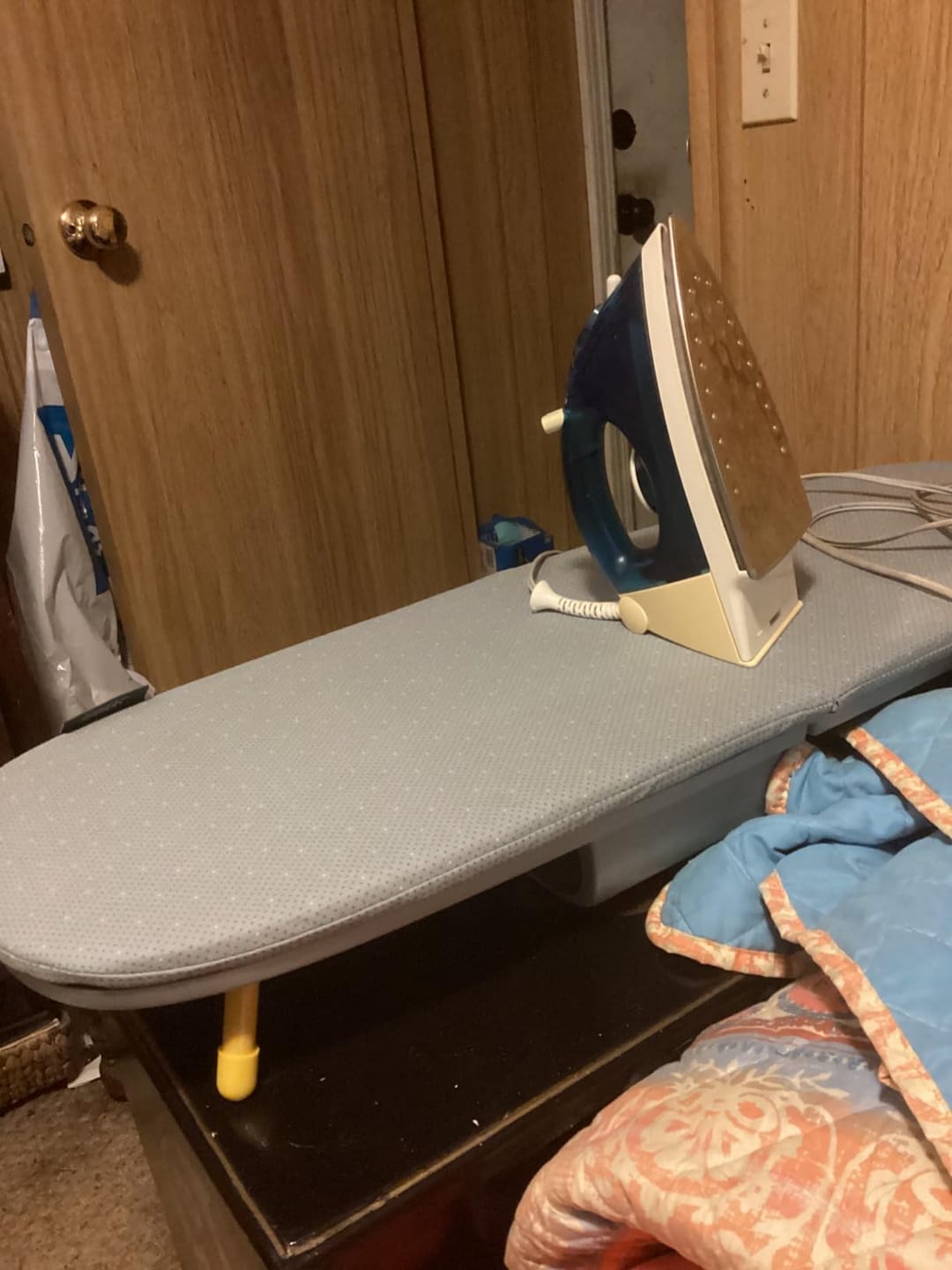 Customer photo review of Table à Repasser Pliable  – Votre Nouvel Allié Gain de Place