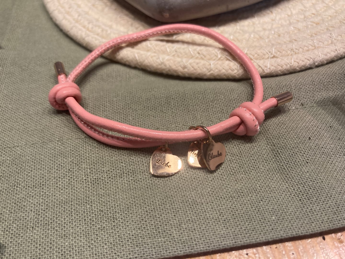 Customer photo review of Freunde - Individuelles Lederarmband