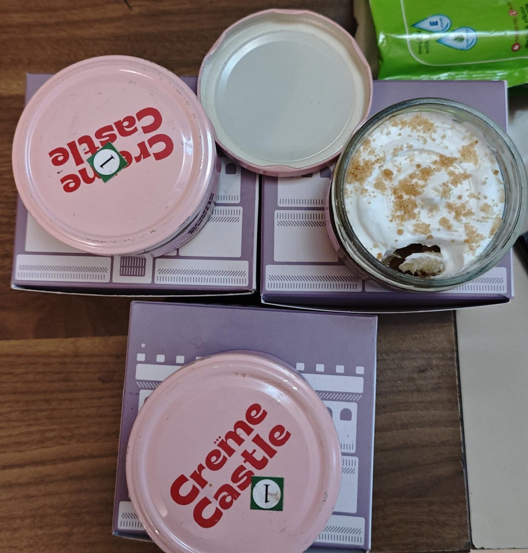 Customer photo review of Tiramisu and Banoffee Pie