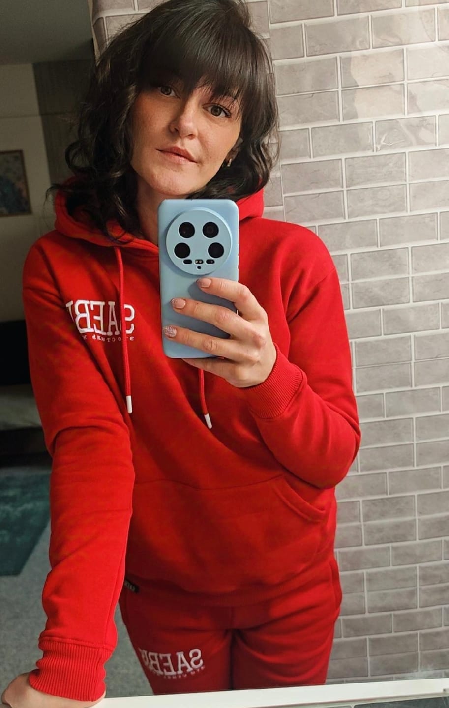 Customer photo review of Lifestyle Damen Jogginghose rot mit Stickerei by SAEBIS®
