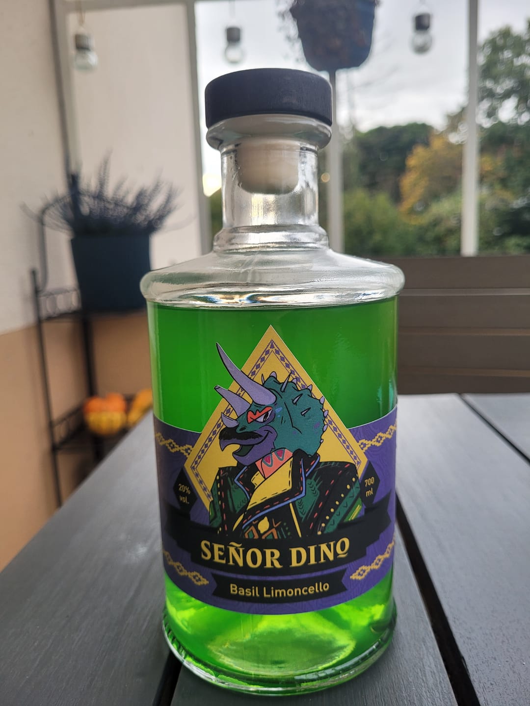 Customer photo review of Señor Dino – Basilikum Limoncello (700 ml)