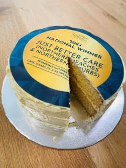 Customer photo review of 20 cm Pre-cut Circle Custom Edible Icing Image
