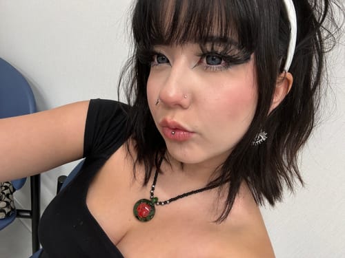 Customer photo review of Eyemoody Midnight Black | 6 Months, 2 pcs