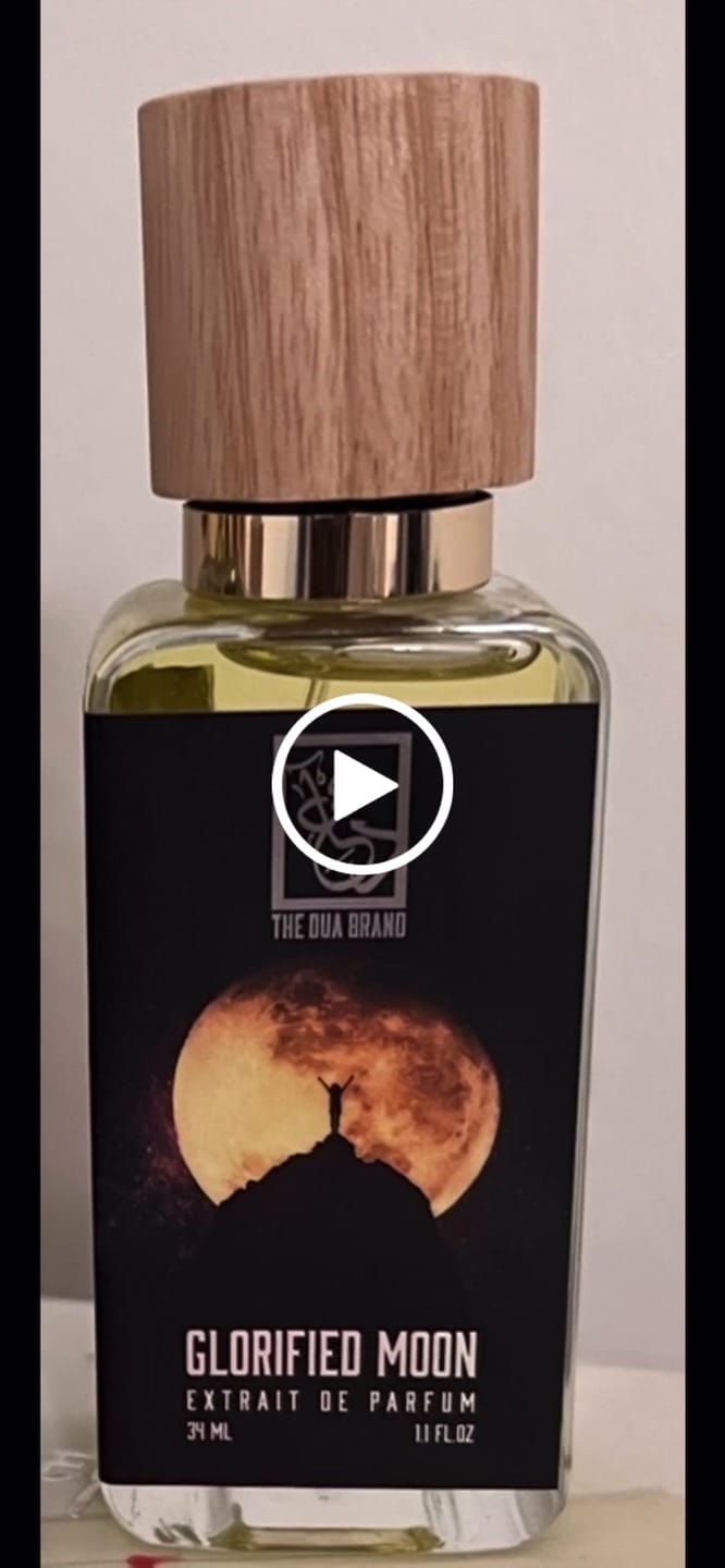 Customer video review of Dua's Moon Is Glorified
