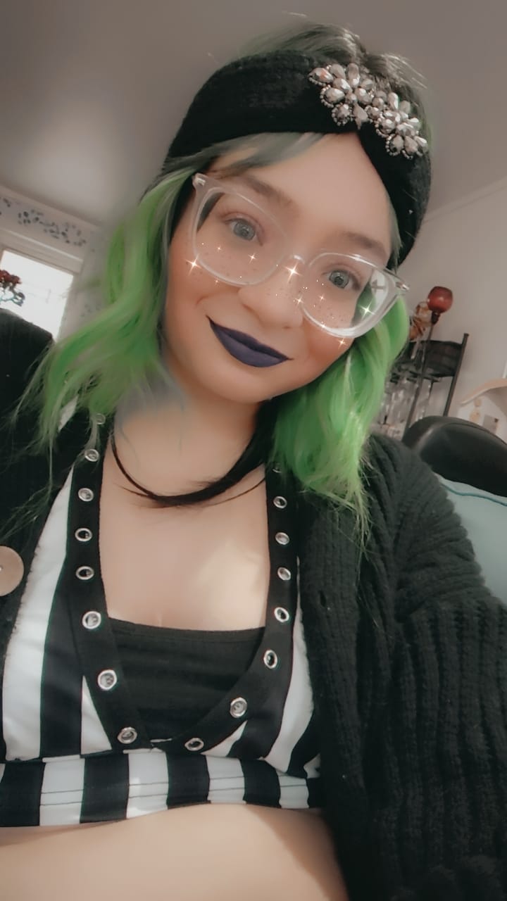 Customer photo review of Vega Bright Forest Green Prescription Colored Contact Lenses
