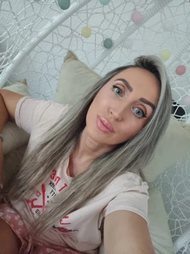 Customer photo review of Signature Syn Halo Hair Extensions Buy 1 Get 1 Free