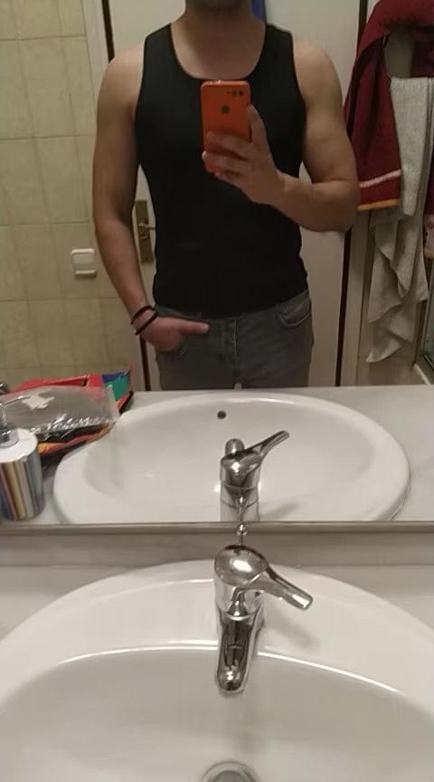 Customer photo review of Men Slimming Body Shaper