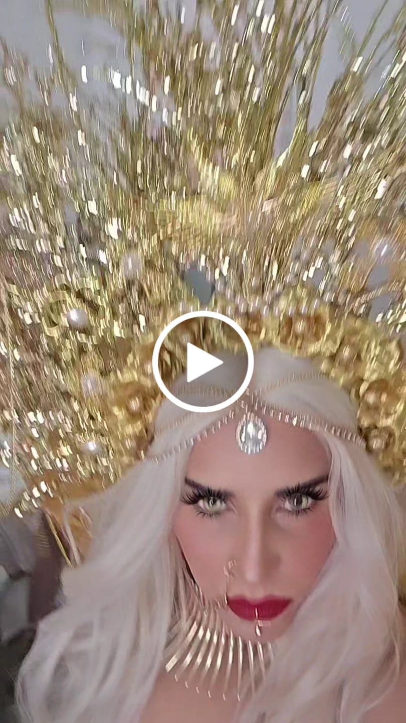 Customer video review of Cosplay Anime Yellow Prescription Coloured Contact Lenses