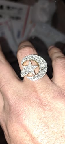 Customer photo review of 10K Gold 2.33 Carat Crescent Star Baguette Diamond Ring