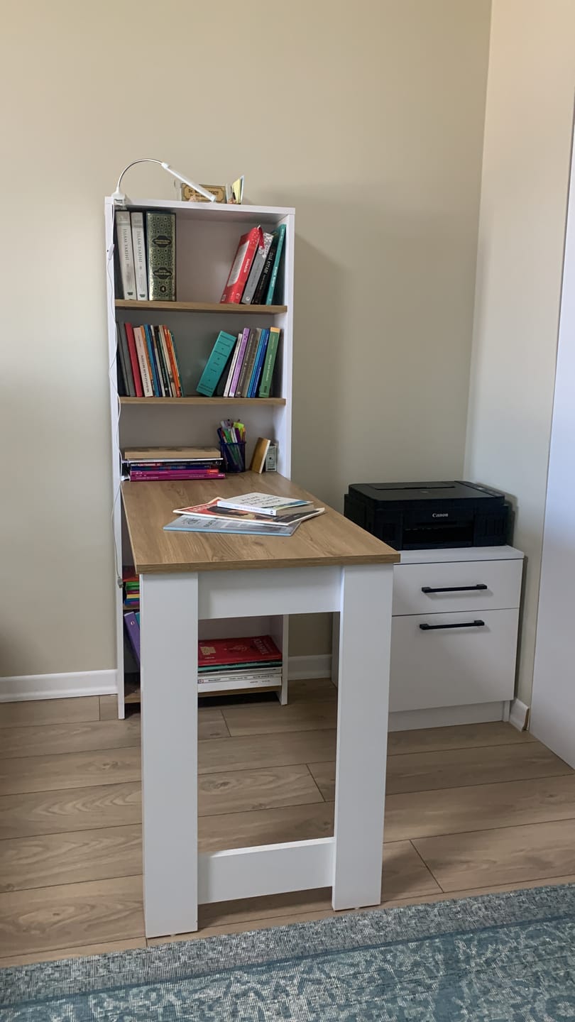 Customer photo review of Rani HA106 Raflı Çalışma Ofis Bilgisayar Masası Sepet Ceviz - Beyaz