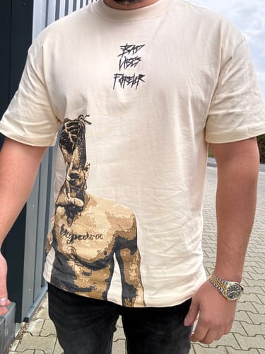 Customer photo review of 2PAC X TYSON TEE