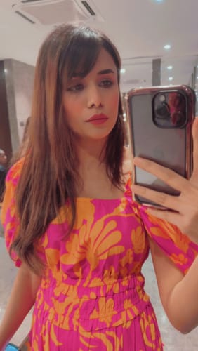 Customer photo review of Style Fringe Bangs Extensions
