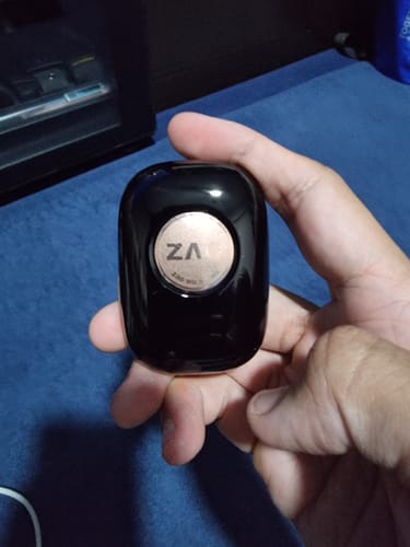 Customer photo review of Skyworth Mini Pebble Electric Shaver with Li-Ion Battery IPX7 Waterproof
