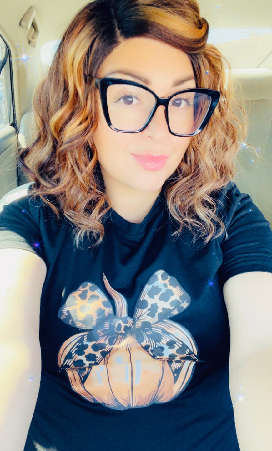 Customer photo review of Outre Sleek Lay Synthetic HD Lace Front Wig - NYLA