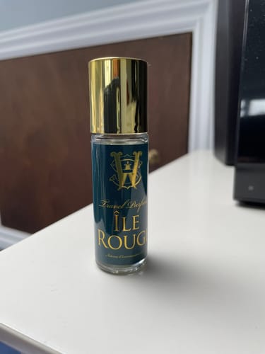 Customer photo review of Ile Rouge