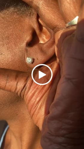 Customer video review of VVS Moissanite Stud Earrings (ALL SIZES)