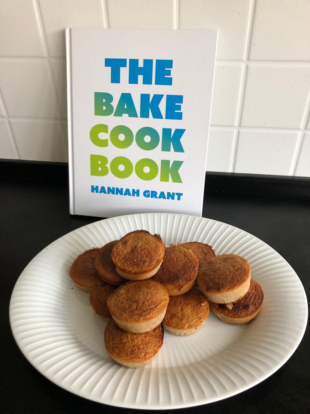 Customer photo review of The Bake Cookbook Forudbestilling (udkommer 7. Okt. 2024)