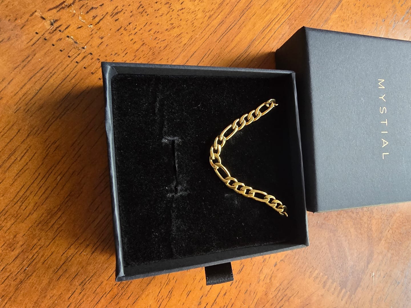 Customer photo review of CUBAN CHAIN (WHITE GOLD) 5MM