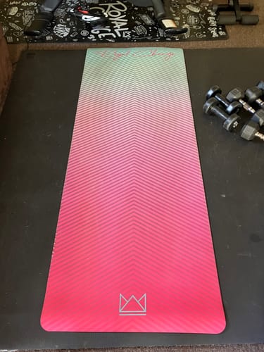 Customer photo review of LIMITED EDITION Royal Change Gradient Yoga Mat | 5MM