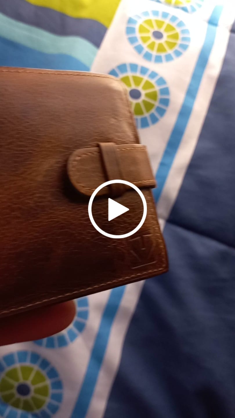 Customer video review of Billetera Pasador